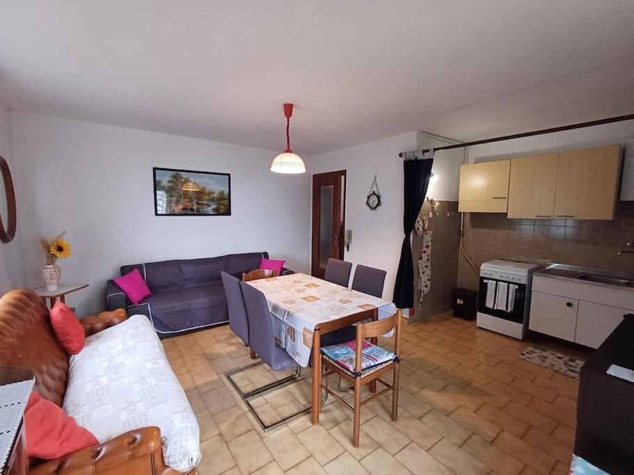 Casa Vacanza Leonardo Διαμέρισμα Chambave Εξωτερικό φωτογραφία